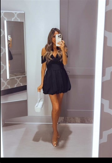 Need a last-minute holiday dress? ✨🎄 Target has the CUTEST festive dresses — sparkles, fringe, and glam handbags included. Holiday parties ✔️ Date night ✔️ Girls’ night ✔️ 🛍️ Shop my Target finds via LTK — link in bio #holidaystyle #targetfinds #targetstyle #fy #fyp @target @Target Life & Style