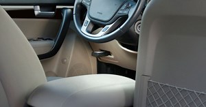 AT&T launches vehicle plug-in Wi-Fi hotspot