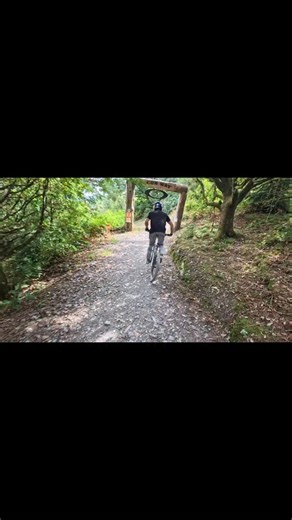 Josh Collins on Instagram: "Following @gee_atherton down Oakley at @dyfibikepark on the @insta360 … - - - - #mbairbornedivision @scottsportsuk #scottsportsuk #noshortcuts @tld_bike_uk #tldbikeuk #saddlebackmtb @pirelli_cycling #pirellicycling @deitycomponents #DeityComponents #RideDeity @dmrbikes #dmrbikes #dmr @mucoff #mucoff @invisiframe #invisiFRAME @hayesbrakes #hayesbrakes #StoppingTheUnstoppable @ridecncpts #RideConcepts #RideEveryday"