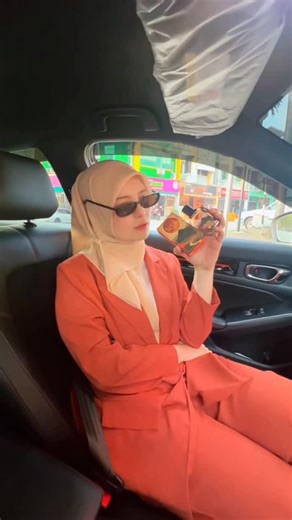 Miza Huzairi on Instagram: "Dapatkan Terik Perfume By Miza Huzairi , Limited Unit. Di Tiktok Shop sekarang… Beli Di Sini 👉🏻https://vt.tiktok.com/ZS9JkWboTe5vS-JU7A1/ Beli Di Sini 👉🏻 https://vt.tiktok.com/ZS9JkWboTe5vS-JU7A1/"