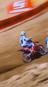 344K views · 3.7K reactions | Experience the adrenaline as two motocross racers battle it out on a challenging dirt track. Close calls, sharp turns, and high-flying inclines—who will take the lead? #Motocross #DirtBike #Racing #Adrenaline #Motorsport | Viral MX | Facebook