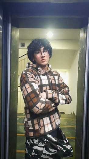 pradyun gupta on Instagram: "systum hang🐺☝️ sigma potion Lassi! A popular Indian yogurt-based drink that's perfect for hot summer days or as a refreshing accompaniment to spicy meals. Here's a simple recipe to make delicious Lassi: _Ingredients:_ - 1 cup plain yogurt (dahi) - 1/2 cup water - 1/2 teaspoon salt - 1/4 teaspoon black pepper - 1/4 teaspoon cumin powder (optional) - 1/4 teaspoon coriander powder (optional) - 1 tablespoon sugar or honey (optional) - Ice cubes (optional) - Fresh cilant