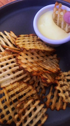 How to Make Crispy Waffle Cut French Fries