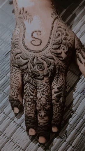 #very #mehndi #me tere ishq me mar na jawu khi