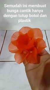 106K views · 1.4K reactions | Bunga cantik dari tutup botol dan plastik #karyapanda #idekreatif #kerajinantangan #kreasiunikdarilimbahplastik #kreasidaurulangsampah #tutorial #fyp #reels #diy #art #authenticity | Karya Panda | Facebook