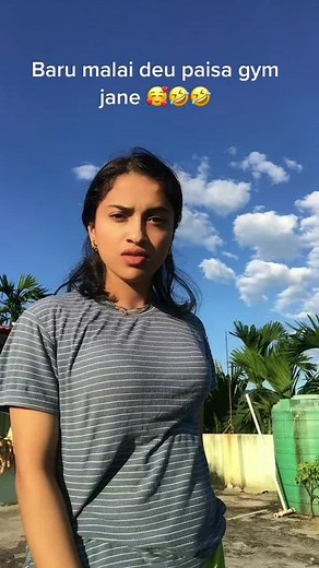 Outdoor Weightlifting Humor: Gym Life Explored