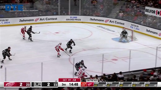 FABS’ SECOND OF THE NIGHT! #RedWings are up 3-2 in the 3rd. | Detroit Red Wings