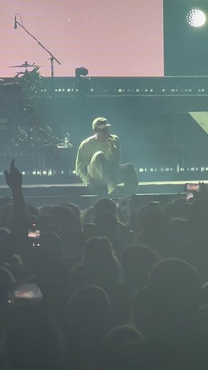 #nf #NF #nfhopetour2023 #nfhope #nfhappy #realmusic NF singing Happy on Opening Night of Hope Tour