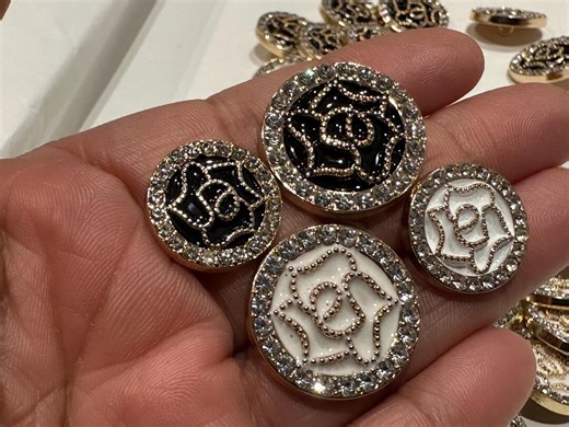 Gold Rose Shank Buttons: Rhinestone Enamel Decorative Buttons (18mm-23mm) - Etsy