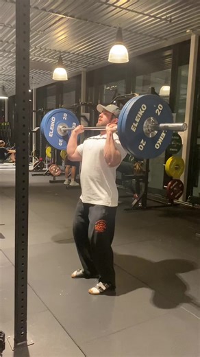 100 kg 💀crushers #gym #bodybuilding #fitness #fyp #viral