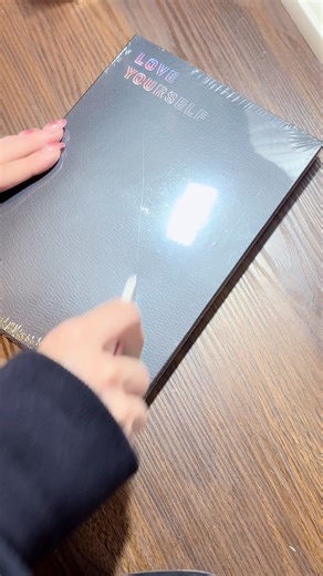Unboxing Album BTS: Tâm Trạng Điên Cuồng Với Chồng