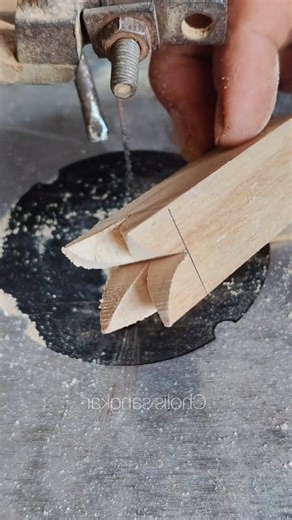 Tricks woodworking #woodworkingideas #woodcrafts #giftideas #diyprojects #tools #fblifestyle | Cholis Sangkar