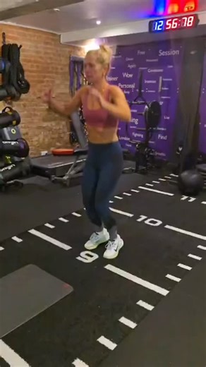 Amazing vibes and big energy with Jen at Forest Hill 💥 From half burpee tuck jumps to street dancer swagger, this session had everything. Tuck jump ➡️ star jump push-ups? Rude but effective. Low plank to high plank with punches? Absolute core chaos. And those high plank walks with sliders… legs were not consulted 😮‍💨 This is what training at Twist Studios is all about: good people, proper graft, and workouts that keep things spicy. Fancy getting stuck in? 👉 https://twiststudios.co.uk/ #Londo