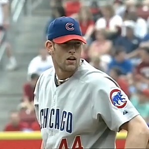 1.3M views · 9.7K reactions | On this date in 2003, Cubs reliever Kyle Farnsworth DESTROYED Paul Wilson of the Reds after he charged the mound! 洛 ( @mlbvault) | CBS Sports HQ | Facebook