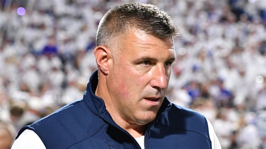 Draft experts trash the Patriots for their questionable mid-round selection