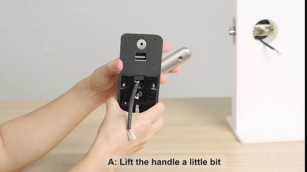 Keyless Entry Door Lock, Smart Door Lock with Handle, 4 in 1 Biometric Fingerprint Door Lock, Electronic Door Lock with Digital Keypad for Front Door, Auto Lock, Easy Installation, Satin Nickel