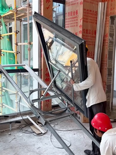 Custom Glass Lifter Rotates Smoothly 360°