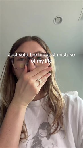 I thrifted it years ago and lowkey just assumed it was fake 😭 Let this be a teaching lesson. do your research!!!! #depop #fail #regret #coachcoinpurse