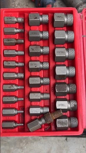 Screw extractors removing damaged or broken screws and bolts #hardwaretools #screwextractor #shorts