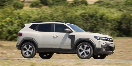 El Dacia Duster estrena motor híbrido de cara a final de año: corre un poco más, gasta mucho menos