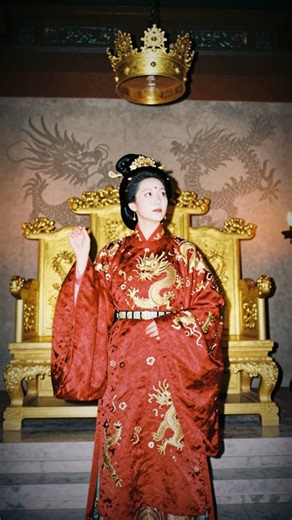 soft power > brute force 💪 #history #wuzetian #femalepower #leadership