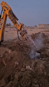 23K views · 479 reactions | Mera Manana to yahi hai ki breaker per machine bahut jaldi tutati hai aap apni Rai comment box Mein Bata Kar Jana #mithu_bhatti #challenge #jcb #photographychallengeraphychallenge #operator #JCBVIDEO #jcblovers #facebookreel #fyp #helper | Dharaminder Singh | Facebook