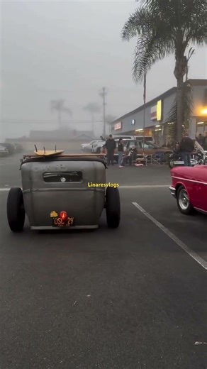 SURFER SILVER 1929 HOT ROD #automobile #oldclassic #customgarage #dragracing #classic #fast #hotrod