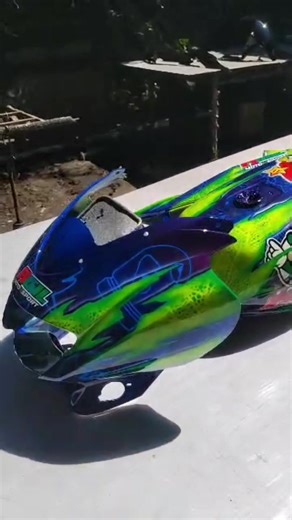 Airbrush Techniques for RXZ Motorcycle Designs
