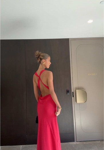 Stunning Backless Fashion Trends