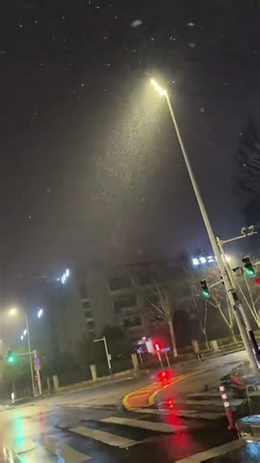 Rainy & snowy weather in Hefei China 😍