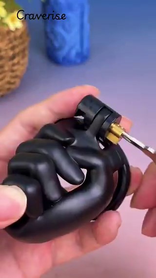Hand control locked 🖐️🔒New hand chastity design — control every movement.#Chastity #BDSM #Kink #ResinArt #Control #Lock #HandChastity #CRAVERISE