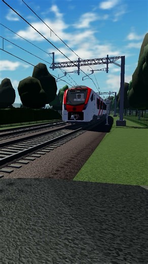 Train Spotting In Near Elm Treehouse! (British Railway)