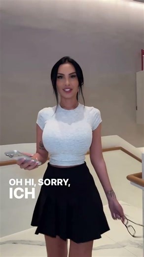 Upsi! 😅 Unerwarteter Moment beim Walken Ruby Wagner