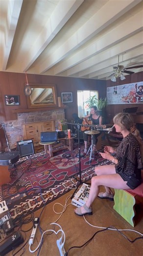Big show at The Freight TOMORROW! Tix here - https://secure.thefreight.org/14987/14988-t-sisters-250809 💥💥💥 | T Sisters