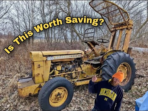 Finding Equipment To Lift Heavy Logs Onto The Sawmill | Massey Ferguson 204 Forklift Worth Saving?