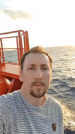 Pescuit pe vapor? #ViataDeNavigator #navigator #Marinar #Vapor TikTok