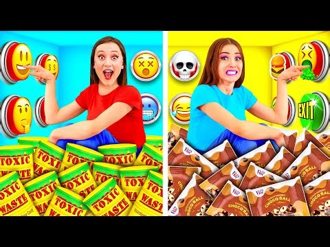 1000 Mystery Buttons Challenge Only 1 Lets You Escape | Crazy Pranks and Tricks by KiKi Challenge