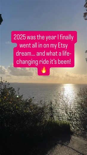 Michelle - Etsy & Online Income Coach on Instagram: "2025 was the year I finally went all in on my Etsy dream… and what a life-changing ride it’s been! 🔥 I moved away from my old affiliate marketing style business and launched my own Etsy course, coaching & workshops — and it’s been the most rewarding year of my life. I’ve helped so many incredible women start their own Etsy shops and turn them into real, life-changing businesses. Watching them go from “I’m not sure I can do this” to selling th
