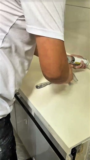 Apply adhesive glue to each kitchen installation quickly