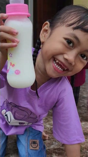 dede bayi mau eskrim gak #funny #shorts