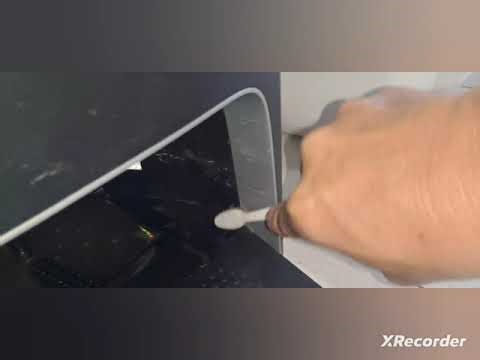 Cleaning base station help robot vacuum and mop having self pad washing work well