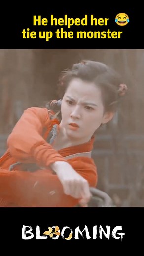 37K views · 749 reactions | He helped her tie up the monster藍 #一念花开 #blooming #cdrama #FangYilun #HuangRiYing #方逸伦 #黄日莹 | 好剧百分百 | Facebook