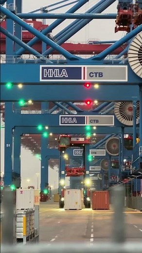 Container twin loading in Hamburg