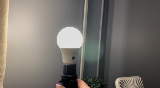 Watch LED light bulbs review on Amazon Live