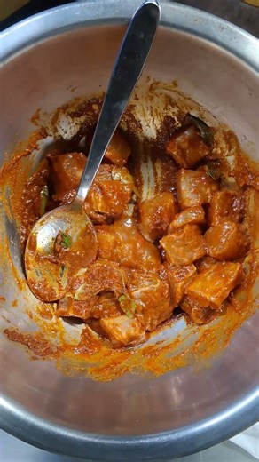 “Crispy, spicy & full of flavour – Hyderabad’s famous Apollo Fish made easy at home! 🍤🔥” #apollofish