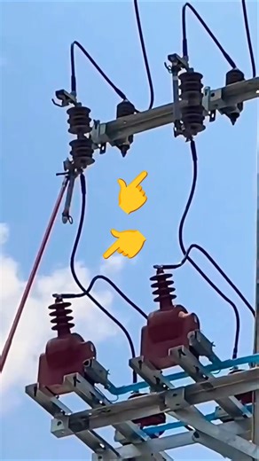 Electrician Connecting capacitor Bank fuse #electricity