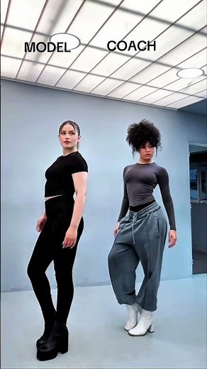 Beautiful model walk ✨🔥 #beautifulgirl #trendingnow #models #walkthrough #modeltrains