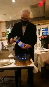 L'Irish coffee, tout un art au Café Renaissance, à Vienna en Virginie ! 😱 🎥 @depresso5drago | L'Académie du Goût