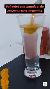 126K views · 2.5K reactions | Les incroyables effets de l'eau au curcuma sur votre corps #eausaucurcuma #bienfaitsducurcuma #santéetbienêtre | Astuces & Recettes | Facebook