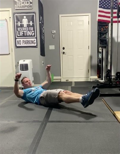 Crossover Tuck Ups | Spitz Fitness Exercise Tutorial